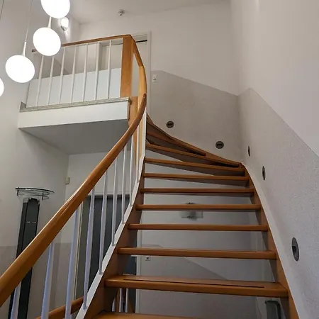 3 Rooms - Zimmervermietung Naehe Flughafen Ber - Gratis Wlan, Parken & Netflix * Berlin