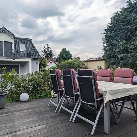 Alloggio in famiglia 3 - Zimmervermietung Naehe Flughafen Ber - Gratis Wlan, Parken & Netflix Berlino