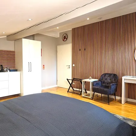 3 Rooms - Zimmervermietung Naehe Flughafen Ber - Gratis Wlan, Parken & Netflix *