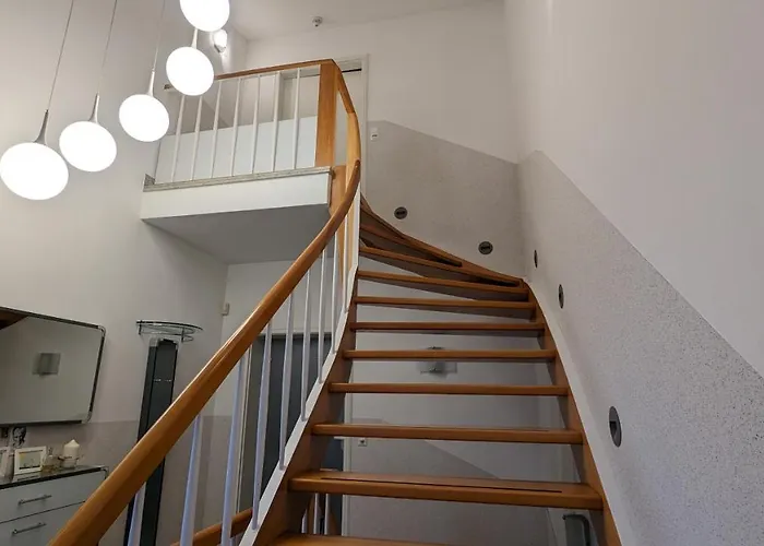 3 - Zimmervermietung Naehe Flughafen Ber - Gratis Wlan, Parken & Netflix * Berlin