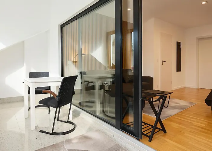 3 - Zimmervermietung Naehe Flughafen Ber - Gratis Wlan, Parken & Netflix Habitación en casa particular *