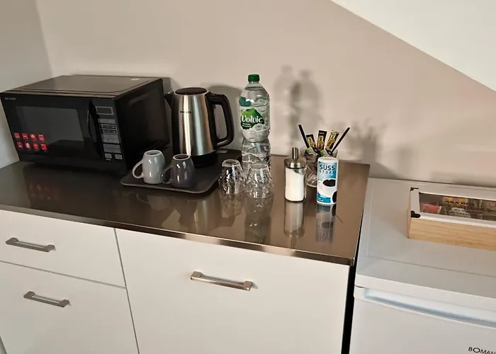 3 - Zimmervermietung Naehe Flughafen Ber - Gratis Wlan, Parken & Netflix Habitación en casa particular