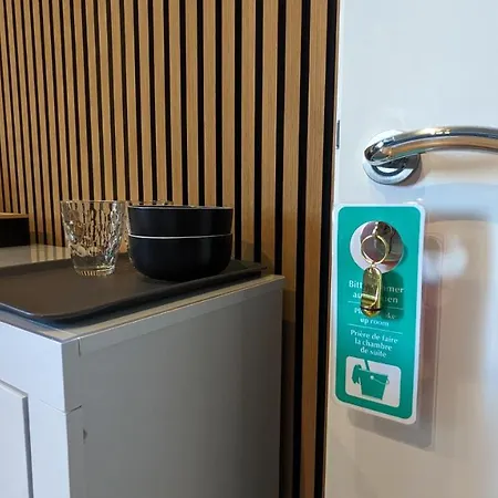 3 Rooms - Zimmervermietung Naehe Flughafen Ber - Gratis Wlan, Parken & Netflix Pansiyon *