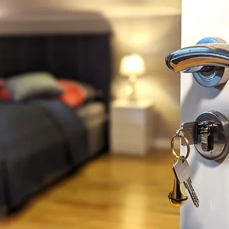 Séjour chez l'habitant 3 - Zimmervermietung Naehe Flughafen Ber - Gratis Wlan, Parken & Netflix *