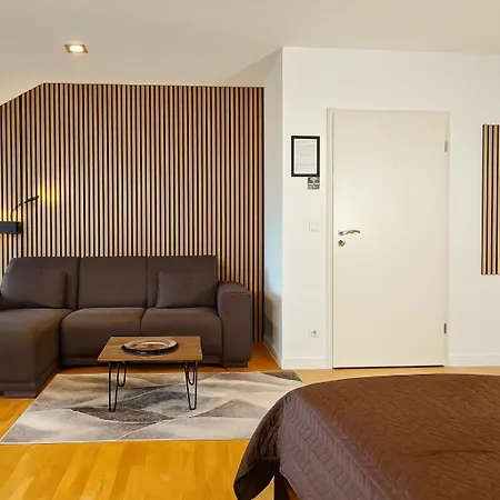 Séjour chez l'habitant 3 - Zimmervermietung Naehe Flughafen Ber - Gratis Wlan, Parken & Netflix Berlin